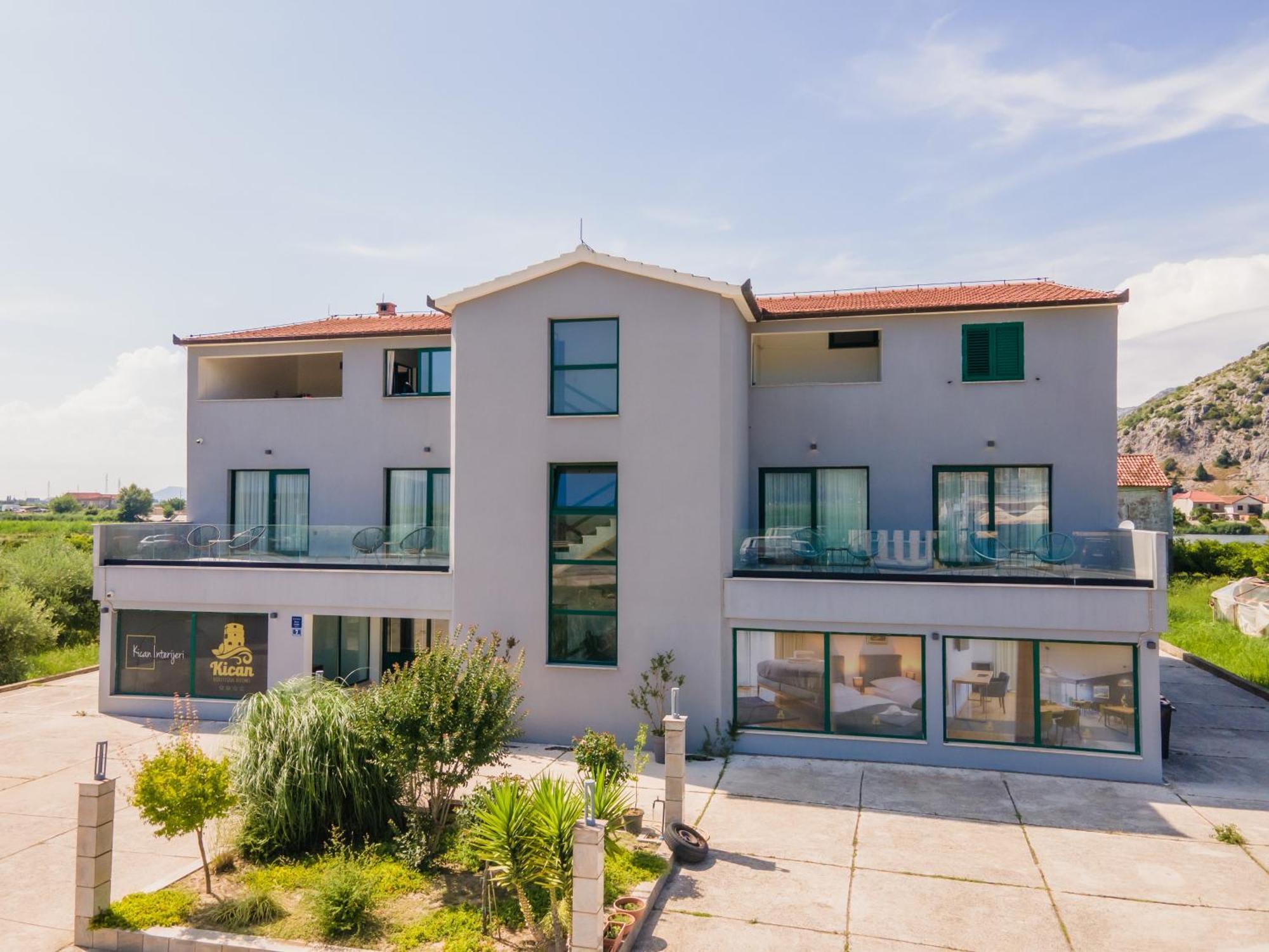 Boutique Kican 4*